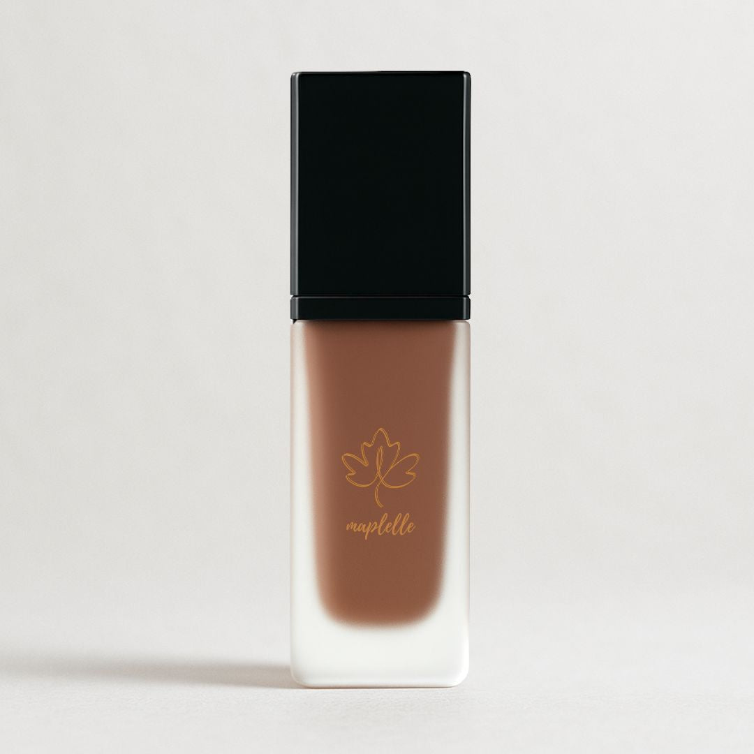 Lightweight Liquid Foundation for Smooth Natural Looking Coverage