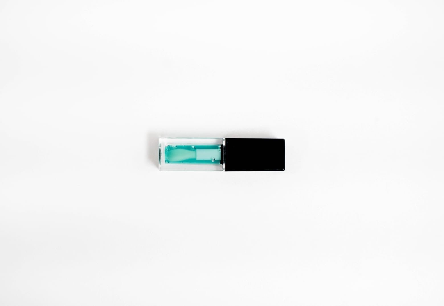 Fruit Lip Oil for Glossy Vegan Lip Care