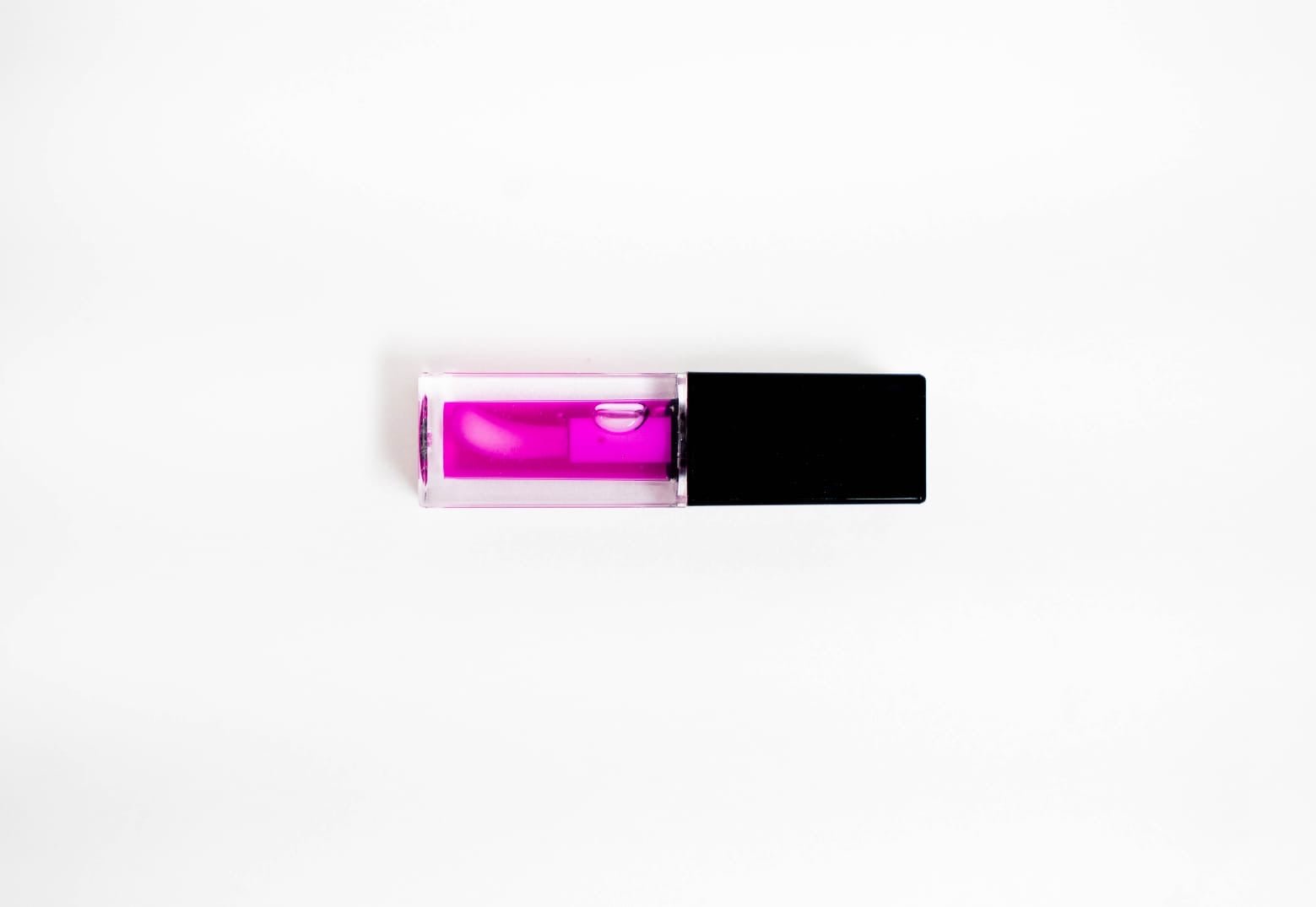 Fruit Lip Oil for Glossy Vegan Lip Care
