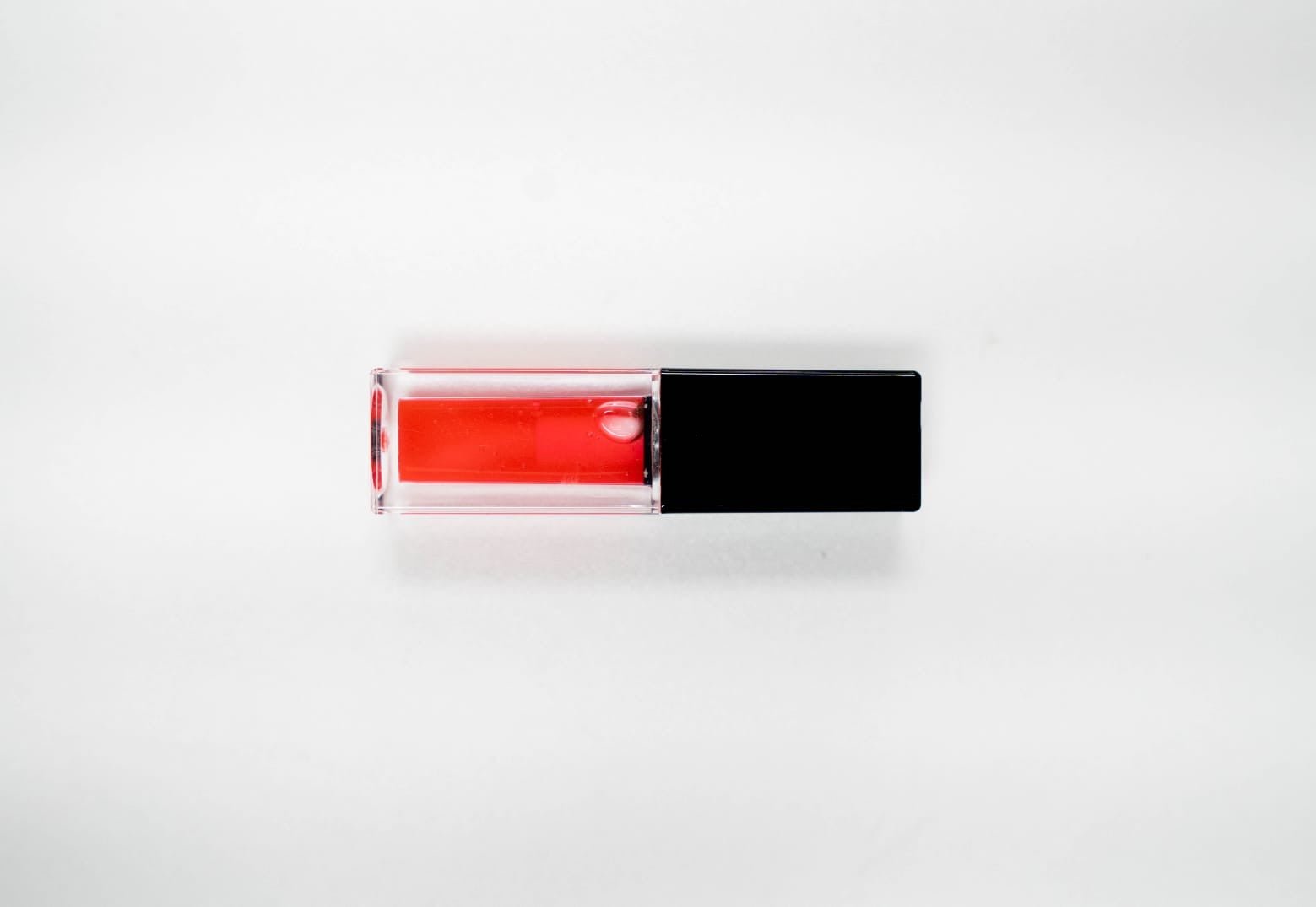 Fruit Lip Oil for Glossy Vegan Lip Care